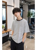 MEN's Baguz MEN'Sカット/ MEN'Sパーマ/ MEN'Sカラー 濡れ感カーリー×束感メンズマッシュ韓国風ニュアンスパーマ