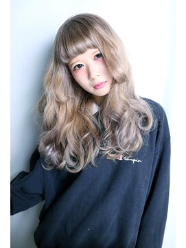 トムキャット(TOM CAT) 新宿TOMCAT ガッツリホワイトミルクティグラデーション