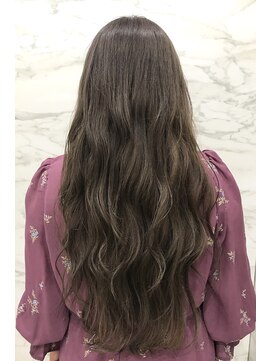 ティンク 関内(Tink) 大人なハイトーン♪Wカラーで透明感最高ラベージュ/本山美幸