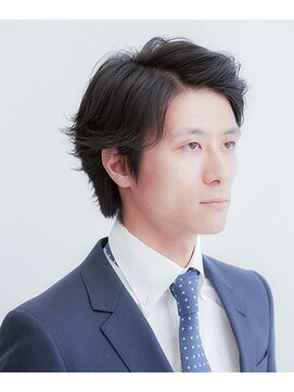 エヌドットバーバー ギンザ(N.BARBER GINZA) 長めレングスで構築する クレバーなシルエット【銀座】<理容室>