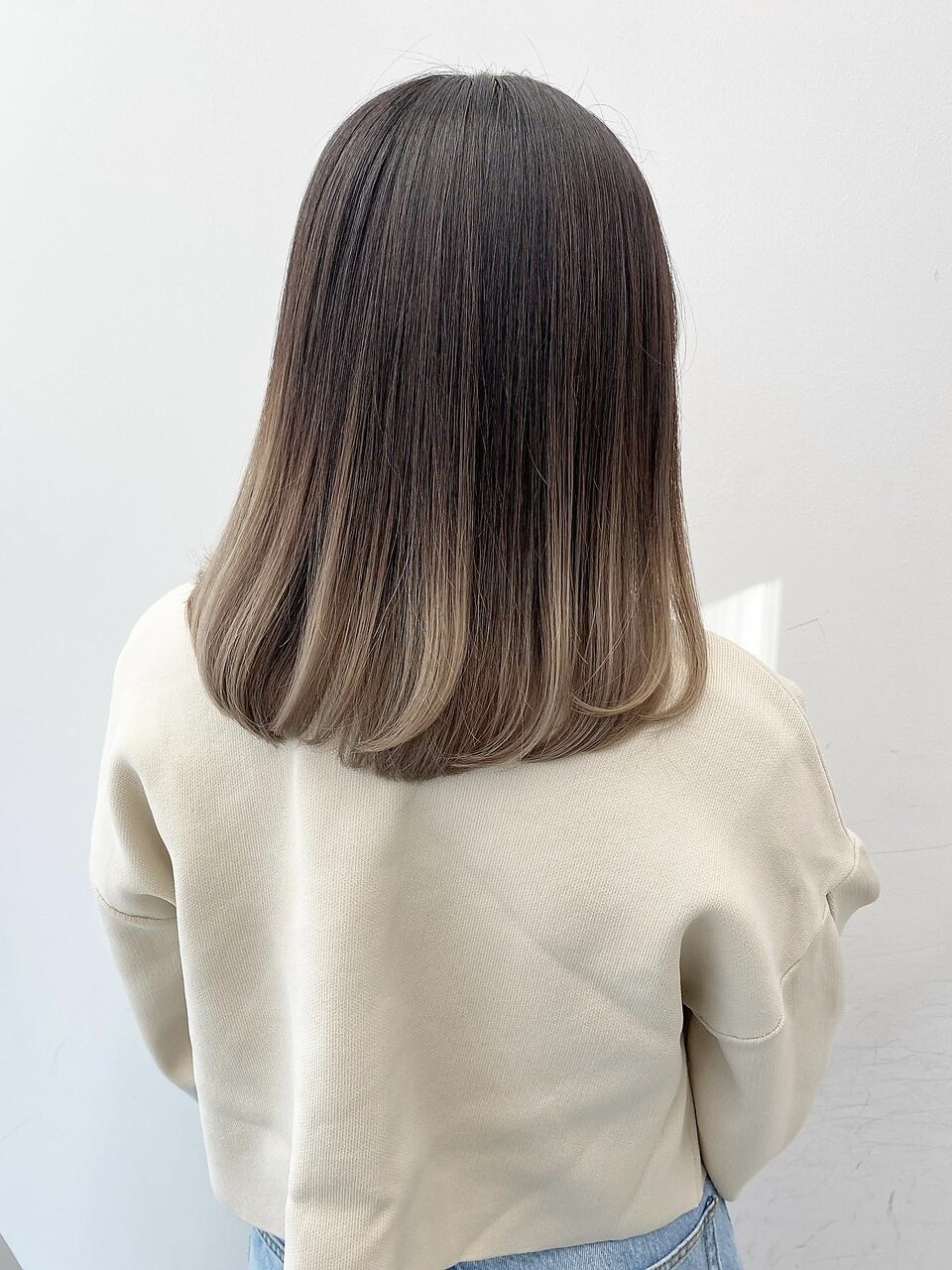 2025年-2026年冬】ミルクティーベージュの髪型・ヘアアレンジ｜人気順