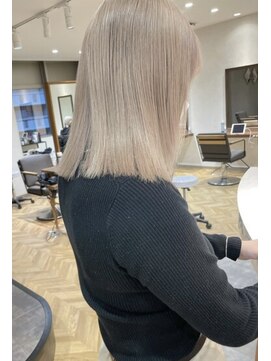 ロンドルーチェ 心斎橋(Lond luce) ダークアッシュ/ミディアムレイヤーカット［髪質改善/縮毛矯正］