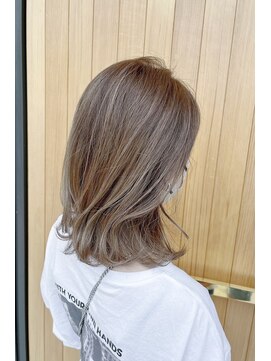 シャメル(Chamel) サマーベージュ◇バレイヤージュ◇明るめヘア