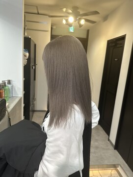 ラピス 福岡天神店(Lapis) シルバーアッシュ