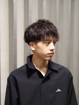 サン(3) ソフトツイストパーマ　マッシュ　刈り上げ　ショート　1