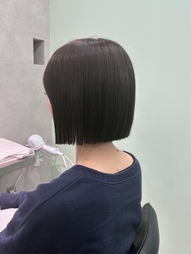 ジーニー 千葉(GENiE) 切りっぱなしボブ/あご下2センチ/千葉【白井愛海】