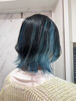 ナンバー ユアイロ 川崎(N° uairo)&nbsp;【末安】バレイヤージュ/黒髪 x ターコイズブルー/ 20代30代