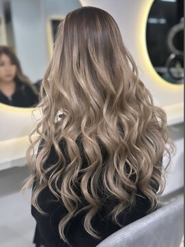 ラピス 福岡天神店(Lapis) グレージュ/ハイトーンカラー/髪質改善