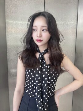 リリー(Lilley) ピンクブラウン×小顔レイヤー×韓国風巻き×髪質改善