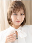 ヘーゼルグレージュ美髪切りっぱなし前下がりボブY上尾20代30代