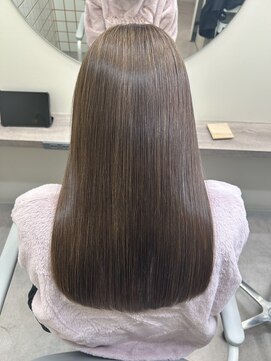 グランドール リュクス(Grandoll Luxe) ウル艶ストレート♪