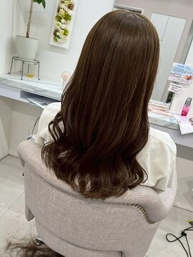 エレラビューティー(ELERA beauty) 艶髪ウェーブ/髪質改善/透明感カラー/ブラウン