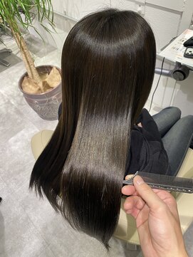 レヴリー(reverie) 暗髪ディープベージュ　髪質改善　心斎橋