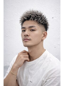 メンズ ラピス(Men's Lapis) 渋谷 メンズ ツイスパ｜束感スパイキーショート