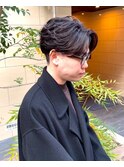 センターパート×束感メンズビジネスヘアメンズカット艶感