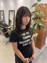 ダーツサンジョウ(DARTS sanjyo)&nbsp;顔周りレイヤーで作る柔らかく軽やかなロングヘア
