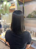 ワン キューバイ アングゥ 仙台本町(1 QUE BY UNGU)&nbsp;ダークオリーブ