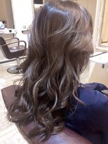 ティアラ 桜木町(TIARA) お客様style~グラマラスレイヤー×ラベンダーアッシュ