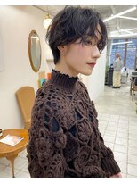 エル 桜山(yel)&nbsp;大人パーマショート/髪質改善/くせ毛風パーマ/ボブ/白髪ぼかし/