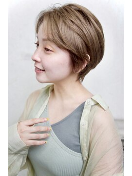 グランアージュ 船橋南口店(grandage) 簡単スタイリング センターパート小顔ヘア ペールベージュ/船橋