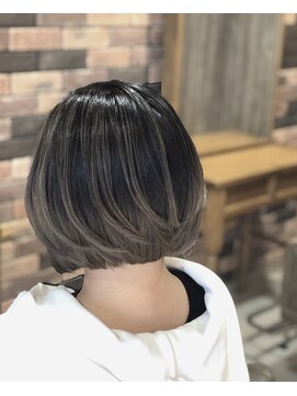 ホワイト 伊勢崎(WHITE) バレイヤージュ失敗歴をリペア！外国人風バレイヤージュ☆