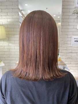 ヴァイブス(vibes) 切りっぱなし外ハネスタイル