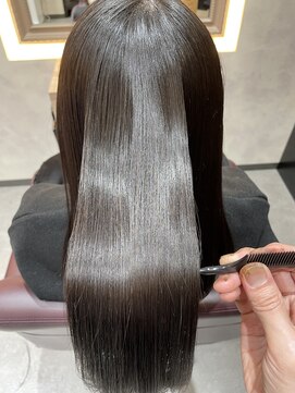 スティルエレ(STILL ere) 【ホリスティック美髪矯正】