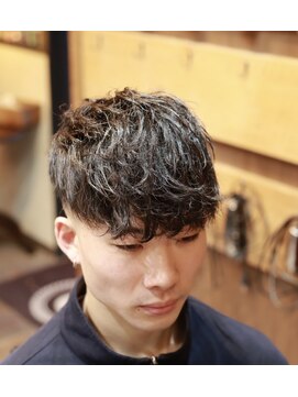 バーバーショップ スバル(BARBERSHOP SUBARU) ＜理容室＞＜バーバー＞フェードマッシュ