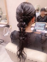 ガーデンヨコハマエスト(GARDEN YOKOHAMA est)&nbsp;お呼ばれヘア　ロング　ツイン編みおろし　夏　結婚式