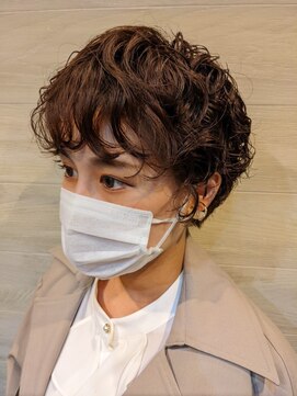 ネウィサリュー 立川(newi saLyu) 韓国顔まわりレイヤーカット髪質改善透明感カラー20代30代40代