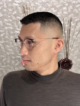 ゼロスバーバー(0's BARBER SHOP) 濡れパン/スキンフェード/ビジネス/刈り上げショート