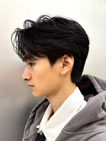 カルム(kalm)&nbsp;毛流れセンターパートニュアンスパーマカルマヘアメンズパーマ