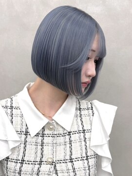 ロイ(Roi) ◎水色ボブ 前下がりボブ