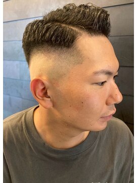 ディスイズバーバーフォース(THIS IS BARBER 4th) フェードカット ベリーショート サイドパート バーバー