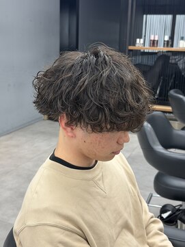 オーバルバイアピッシュ(OVARL by apish) 波巻きパーマ/メンズカットメンズパーマシャドウ