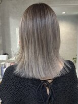 ラック(LUCK)&nbsp;イルミナカラー/バレイヤージュ/ケアブリーチ/似合わせカット