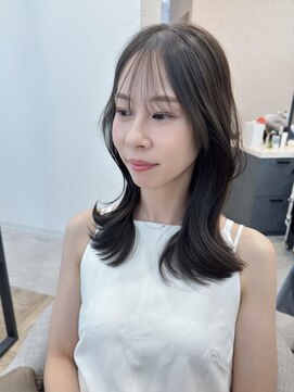 ウィーニード 名古屋(WENEED) 《韓国ヘア》ミディアムローレイヤー