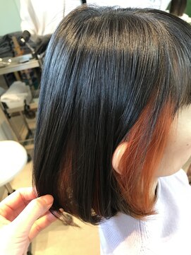 オンド(onde) インナーカラーボブ