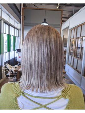 クリーム(CREAM) ハイトーン ブリーチ カラー ホワイトベージュ