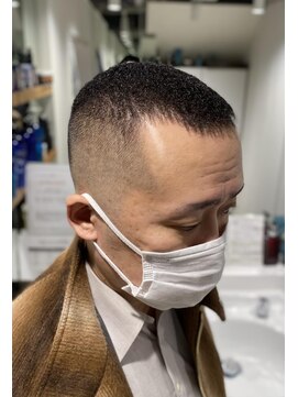 ドルクス 日本橋(Dorcus) 東京 日本橋 バズニグロパーマ パンチパーマ