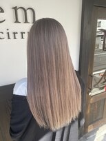 ノウェム バイ シーラス(novem by cirrus)&nbsp;【Maeda担当】ケアブリーチ×水素カラーでまろみベージュ♪20代