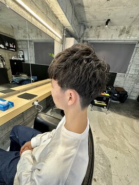 十角髪 無造作マッシュレイヤー