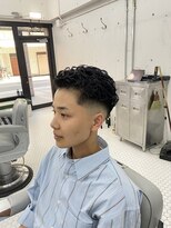 ウェルネス(Wellness)&nbsp;オールバックパーマ　スキンフェード