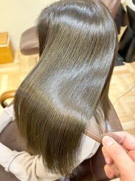 ルヴェール(Le Vert) 美髪縮毛矯正×艶感マリーンベージュカラー