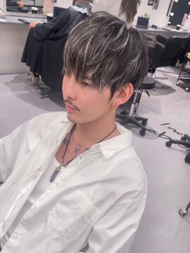 キング(K!ng) 縮毛矯正髪質改善ハイライトレイヤーカット枚方美容室エクステ