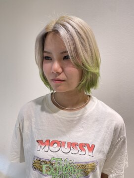 サラ ビューティー サイト 古賀店(SARA Beauty Sight) 【ホワイトブロンド】20代30代/裾カラー/ハイトーンボブ