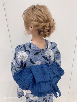 ワンス バイ エメ(ONCE by am'e) アップスタイル