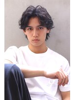 ロゼ 茨木(Rose)&nbsp;【ROSE】センターパート＿メンズ＿波打ちパーマ＿ウルフ