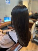 縮毛矯正で艶髪／20代30代40代／新宿／髪質改善