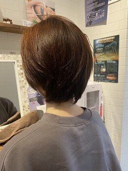 カラーカラー(color×color)の写真/【都島/京橋】買い物のついでに立ち寄れるカラー専門店♪リーズナブルな価格と2回行う手洗いシャンプーが◎